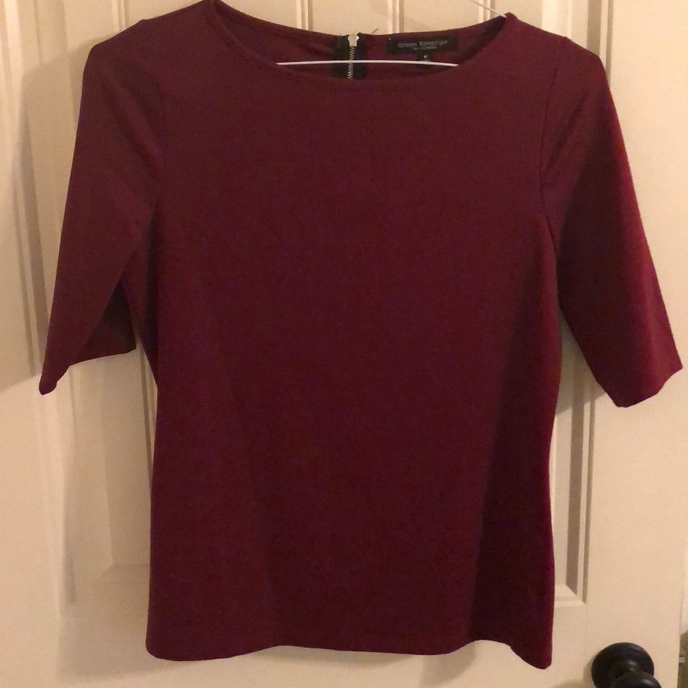 Maroon women’s top